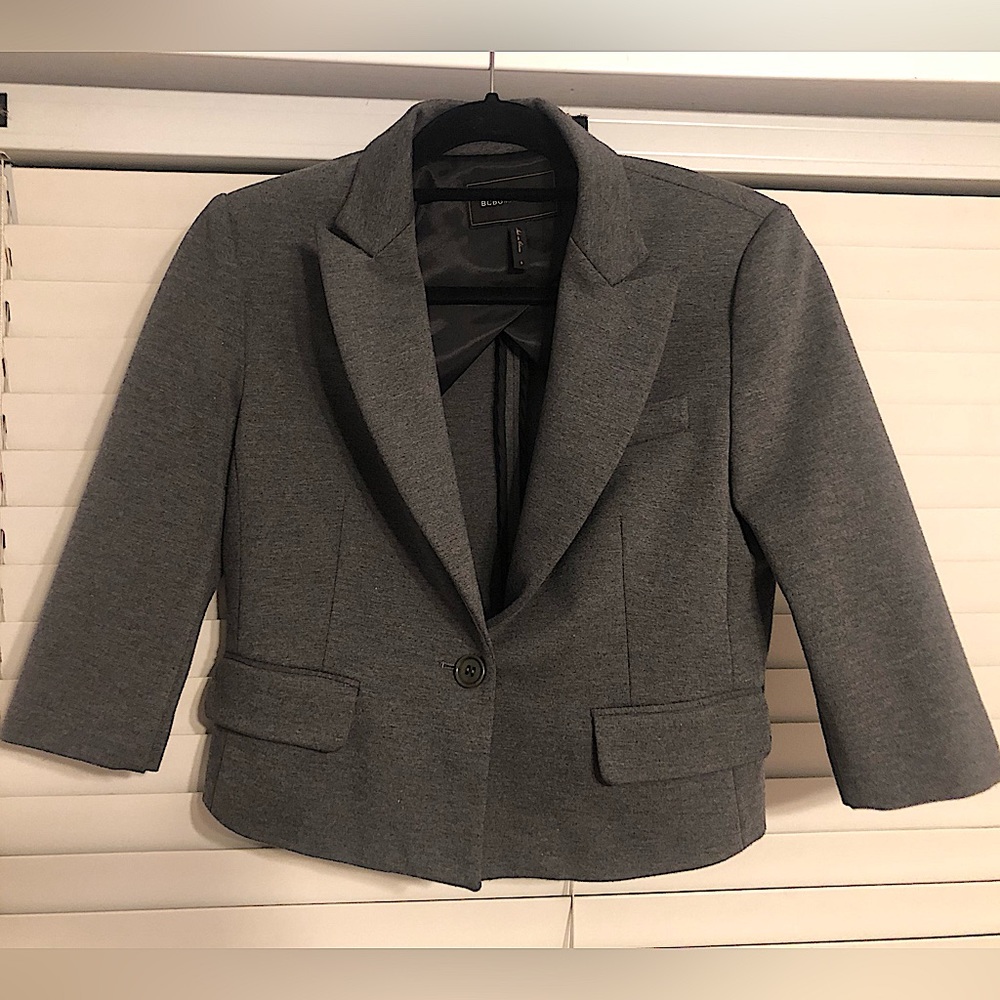 BCBG MaxAzria Women’s cropped blazer size S